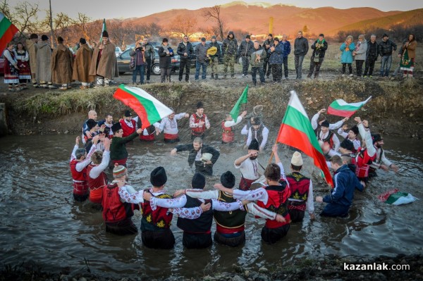 Шипкалии ще скачат за Богоявленския кръст в народни носии