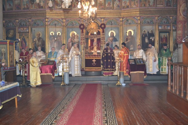 Митрополитска благословия за Казанлък на Ивановден