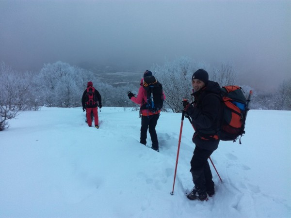 Алпинисти се катериха по замръзналия Боянски водопад