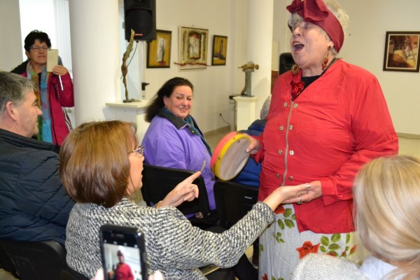 Казанлък вече има своя книга за сатиричния театър в града