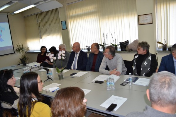 В Казанлък бе учредена Организацията за управление на туристически район „Долината на розите“