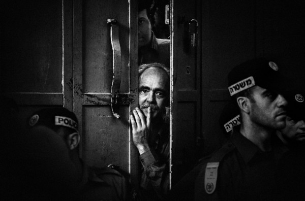 Денис Бучел показва стрийт фотография в Казанлък