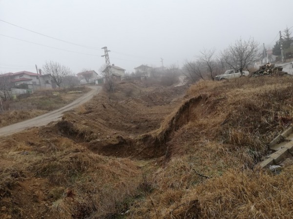 Започна укрепване на 2-та рискови участъка на Старата река