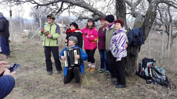 Традиционният Зарезански поход премина с дегустация и винарска надпревара