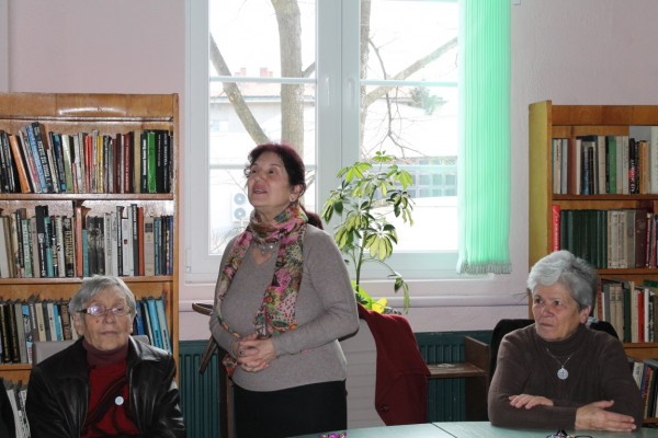 Туристическото дружество заедно с библиотеката запознаха деца с традициите на Трифон Зарезан