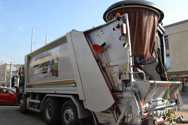 В Казанлък започна 6-та Национална среща на общинските предприятия и търговски дружества