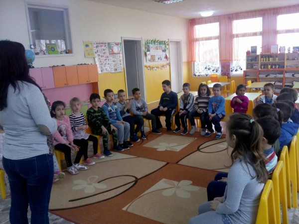 Театрални таланти развиват децата на Енина с “Походът на книгите“