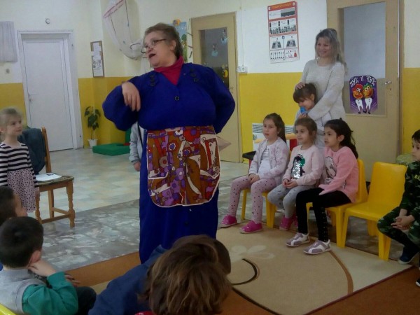 Театрални таланти развиват децата на Енина с “Походът на книгите“