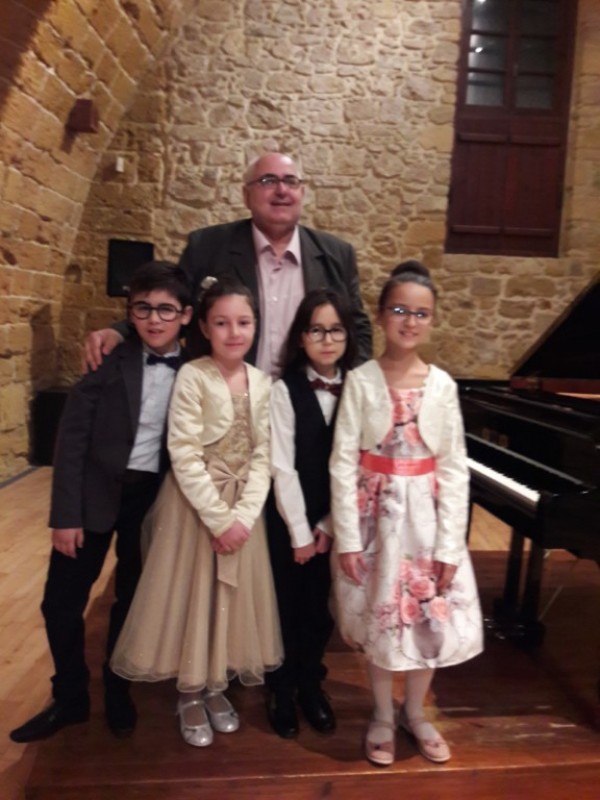 Учениците на Елена Юлиянова участваха в два концерта в Кипър