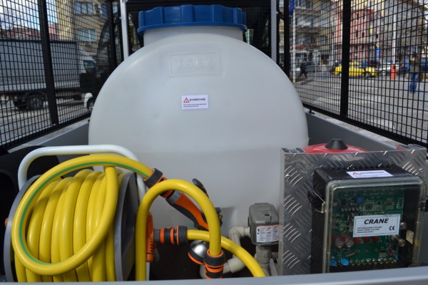 Новият мултифункционален електромобил пристигна в Казанлък