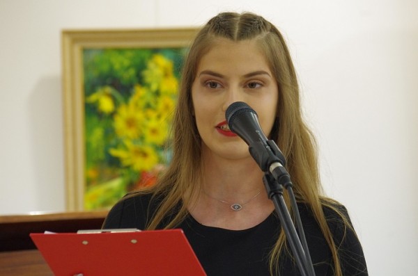 Реверанс към “Женското начало“ в творчеството на Казанлък