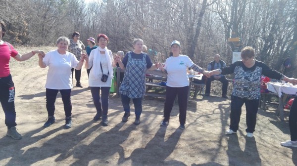 Осмомартенски поход си спретнаха казанлъшки и старозагорски туристи