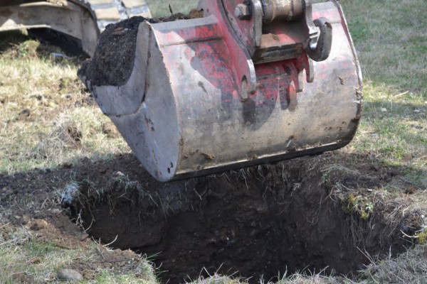 „Първа копка“ на навес за електробусите