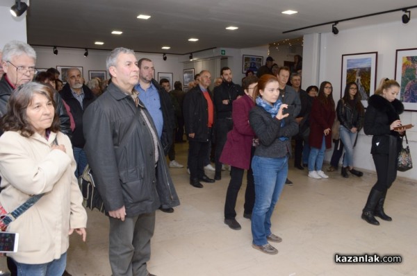 Откриха фотоизложбата “Аерография“ на Явор Мичев