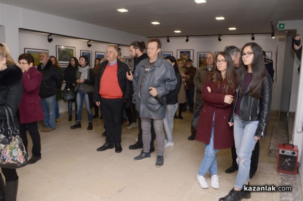 Откриха фотоизложбата “Аерография“ на Явор Мичев