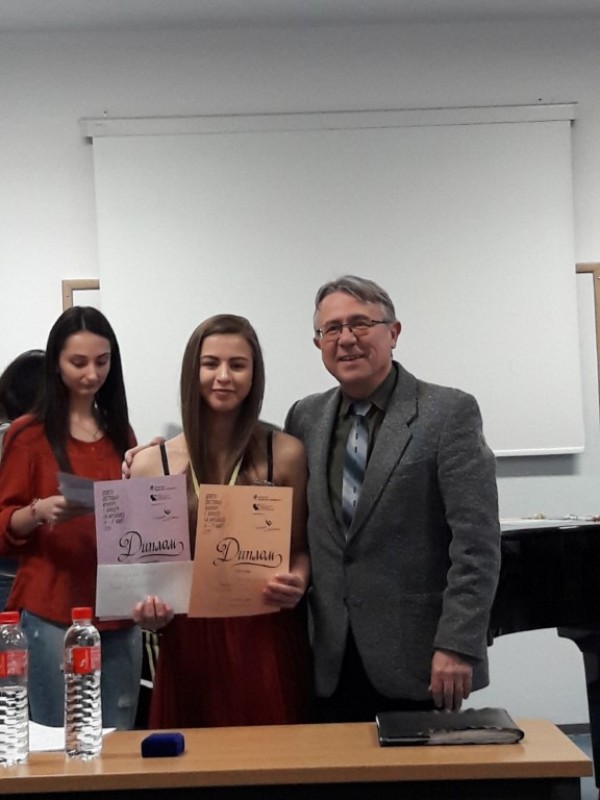 Шест първи награди за пианистите на Елена Юлиянова от националния конкурс в София 