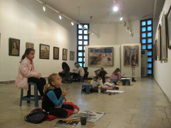 Малките художници от “Арт линия“ прерисуваха картини на Дечко Узунов