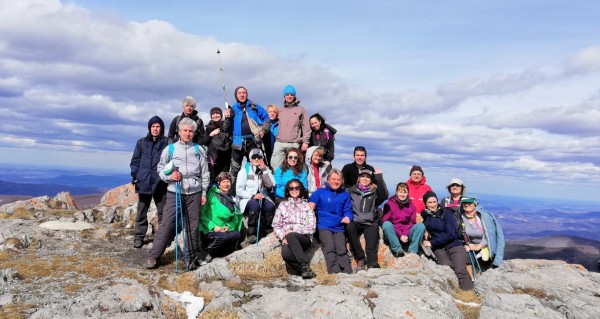 Планинарите от „Орлово гнездо“ покориха нови върхове