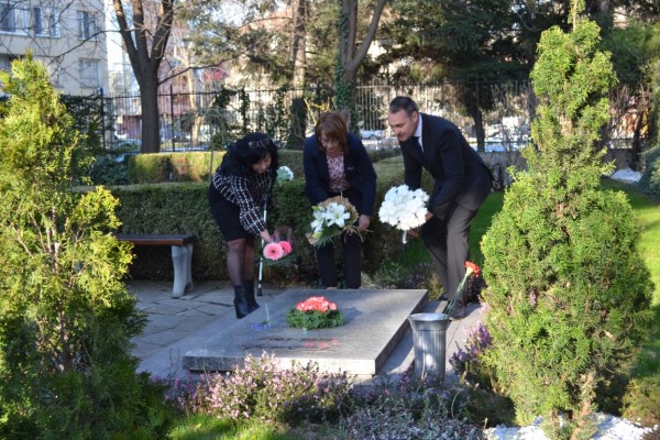 Чудомир – това сме самите ние, без маска