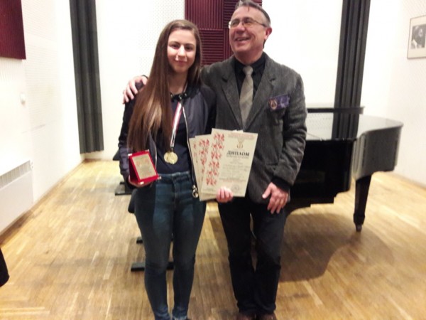 Шест първи награди за пианистите на Елена Юлианова 