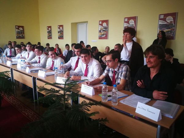 Младите архитекти от Механото представиха свой проект за парк