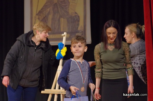 121 награди бяха раздадени в конкурсите “Малките нашенци“ и “Присмехулници“