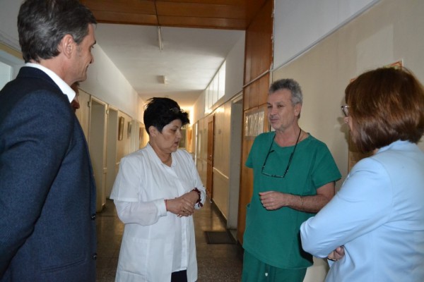 Кметът и председателят на Общинския съвет се срещнаха с екипа на болницата