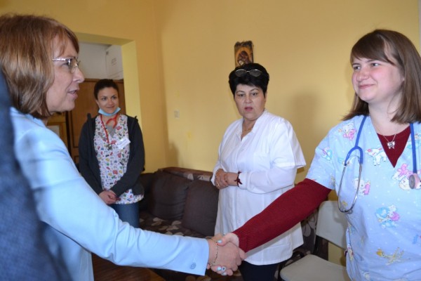 Кметът и председателят на Общинския съвет се срещнаха с екипа на болницата