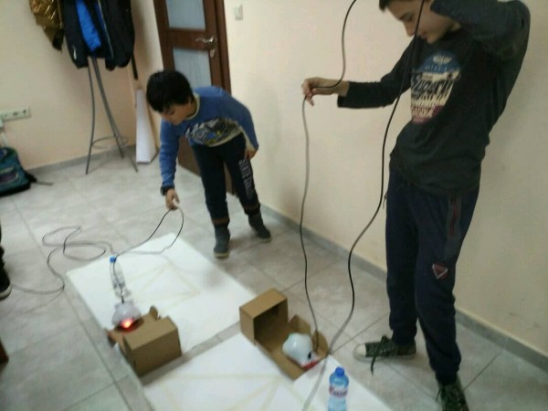 Малките програмисти завършиха обучението си с роботите “Финч“