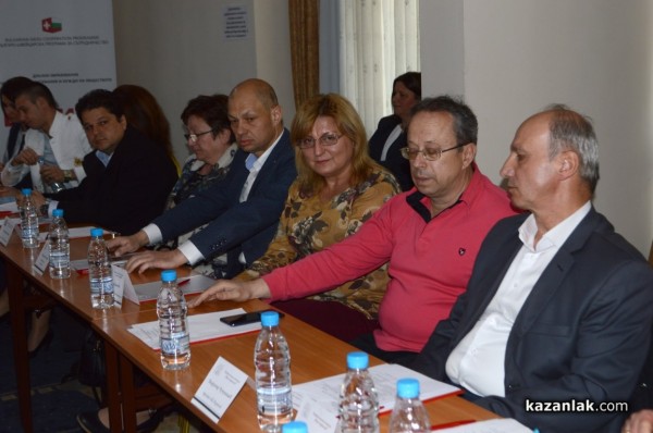 Бизнесът и ПГ “Иван Хаджиенов“ продължават да работят ръка за ръка