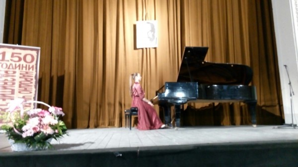 Поредни първи награди за неуморните таланти от класа по пиано на Елена Юлиянова 