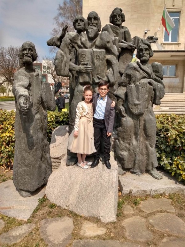 Поредни първи награди за неуморните таланти от класа по пиано на Елена Юлиянова 