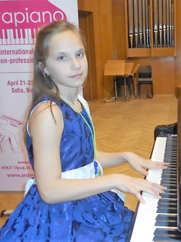 10 деца от казанлъшко са в клуба на “Успелите деца“ на фондация “Димитър Бербатов“