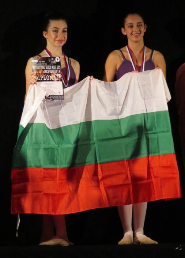 10 деца от казанлъшко са в клуба на “Успелите деца“ на фондация “Димитър Бербатов“