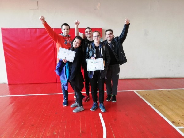 Община Казанлък отново търси „Младите лидери“