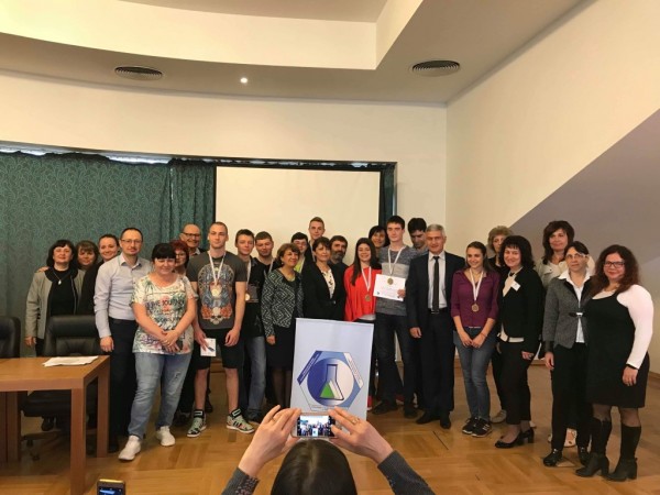 Ученик от ППМГ е на второ място в национално състезание по химия