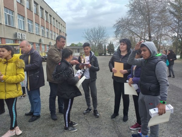 Ученици мериха сили в състезание по защита при бедствия и пожари