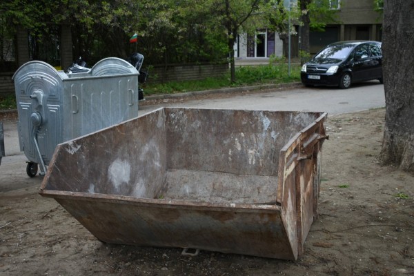 Поради слабото участие кампанията по почистване на Казанлък ще продължи до 29-и април