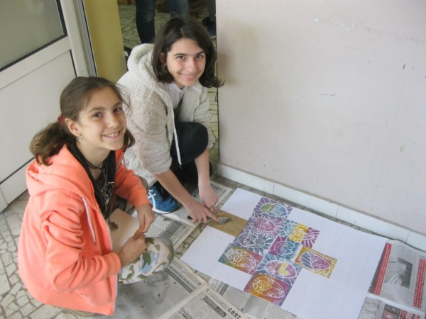 Децата от “Арт линия“ се запознаха с нова техника