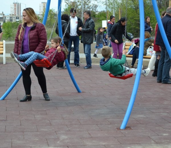 Нова зона за отдих до блок 60 в ж.к.“Изток“