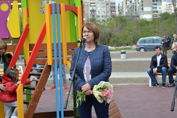 Нова зона за отдих до блок 60 в ж.к.“Изток“