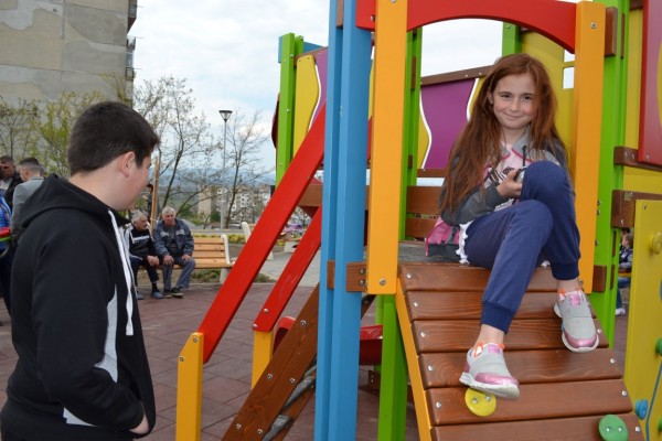 Нова зона за отдих до блок 60 в ж.к.“Изток“