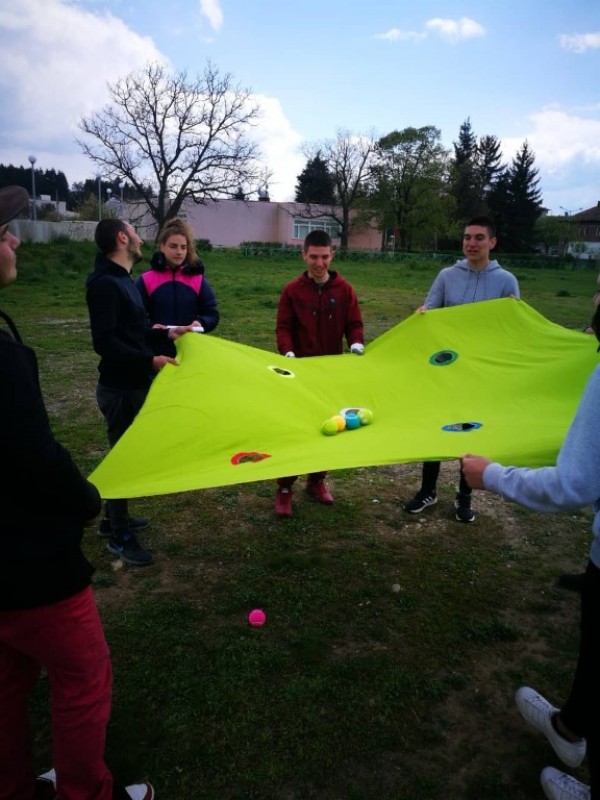 Успешен финал на I-ви кръг от „Младите лидери на Казанлък“