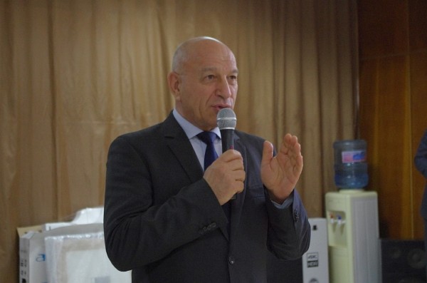 Старейшени ГЕРБ и депутатът Борис Кърчев с дарение за новия пенсионерски клуб в града