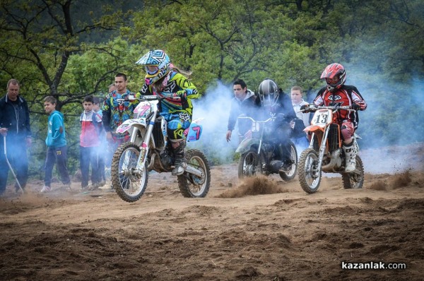 Традиционният мотокрос в Розово обещава адреналин и майсторско каране
