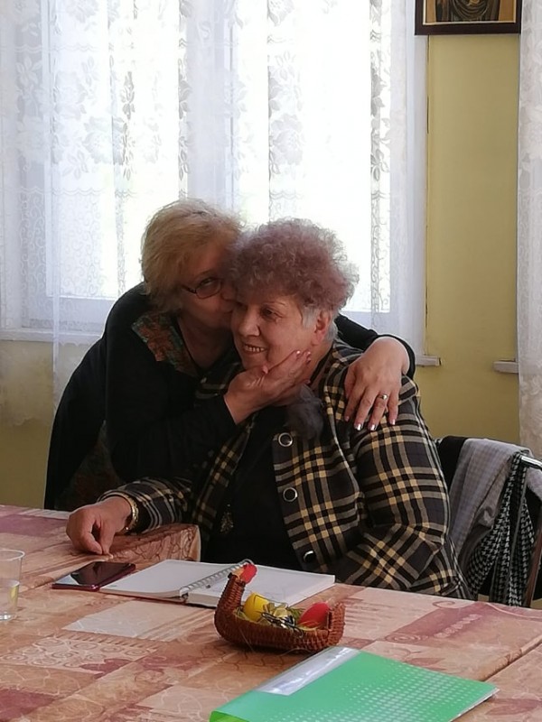 Обаятелната Гълъбина гостува на читалището в Енина