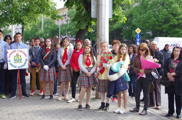 Казанлъчани почетоха Априлското въстание пред плочата на Стефан Почеков