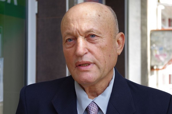 Казанлъчани почетоха Априлското въстание пред плочата на Стефан Почеков