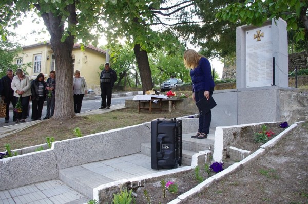 Официално бе открит реновираният Войнишки паметник в Горно Изворово