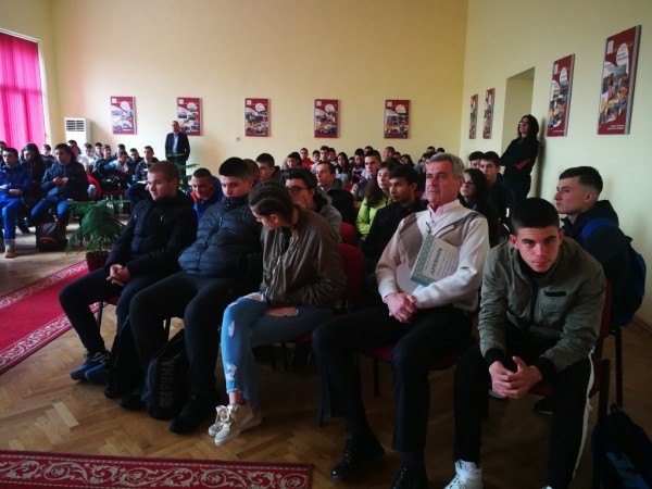 Възпитаниците на Механото - съвременни вдъхновители и дарители